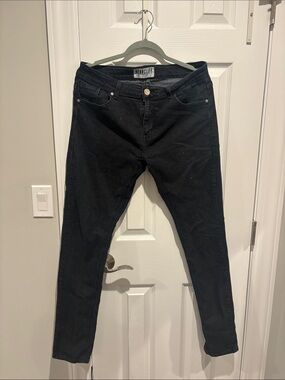 Men’s Skinny Jeans in Black
